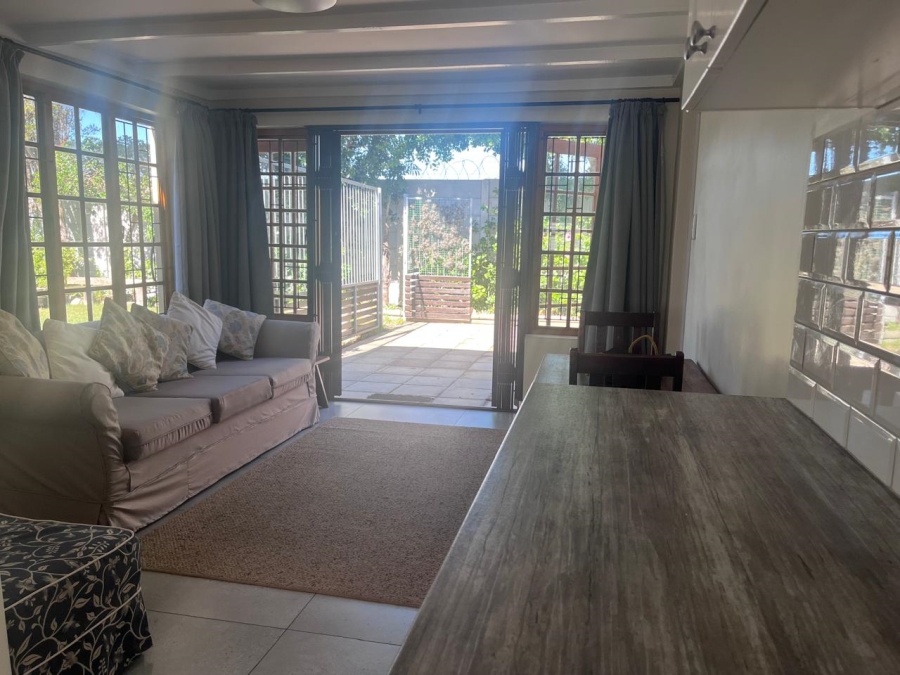 To Let 1 Bedroom Property for Rent in Pinelands Western Cape